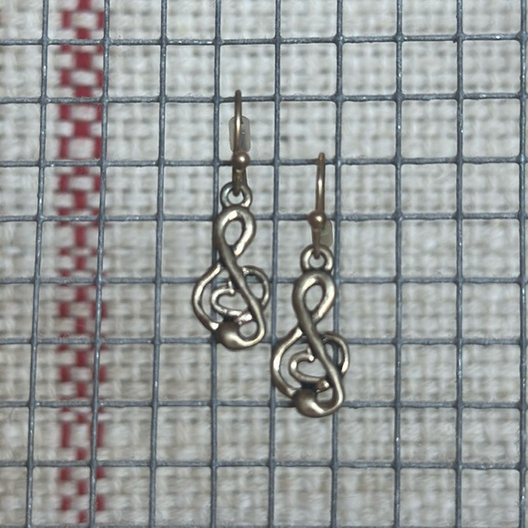 Set of cute earrings. Lots listed, bundle and save!! - Picture 2 of 2